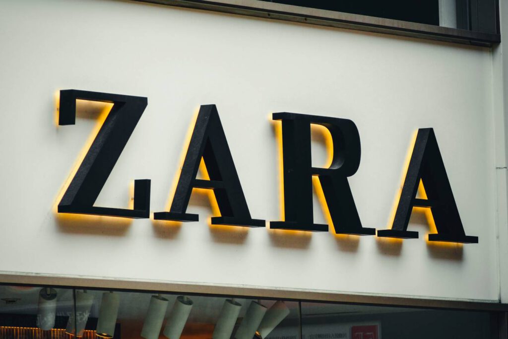 letreros para negocios Zara